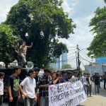 Aksi demo PT VDNI di Jakarta menuntut sanksi lingkungan