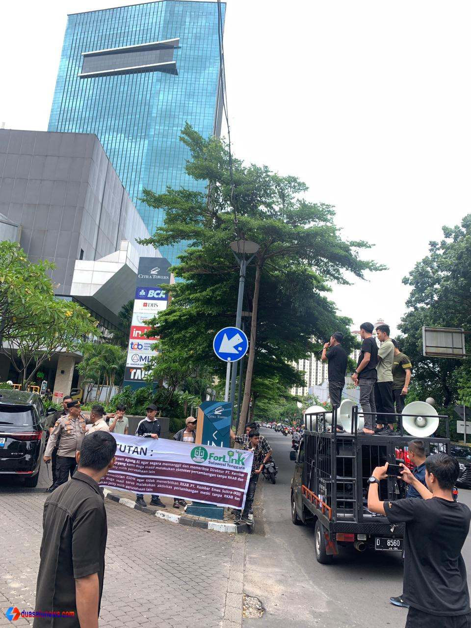 Demo IPMKU Jakarta menentang praktik tambang ilegal Konawe Utara