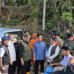 Wapres Gibran meninjau lokasi longsor Cisarua Bandung Barat