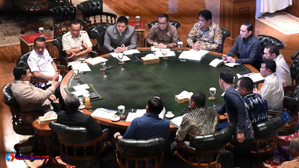 Ratas Prabowo Hambalang membahas program strategis nasional