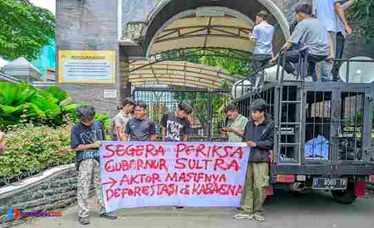 aksi mahasiswa sultra di kejagung soroti dugaan perambahan hutan