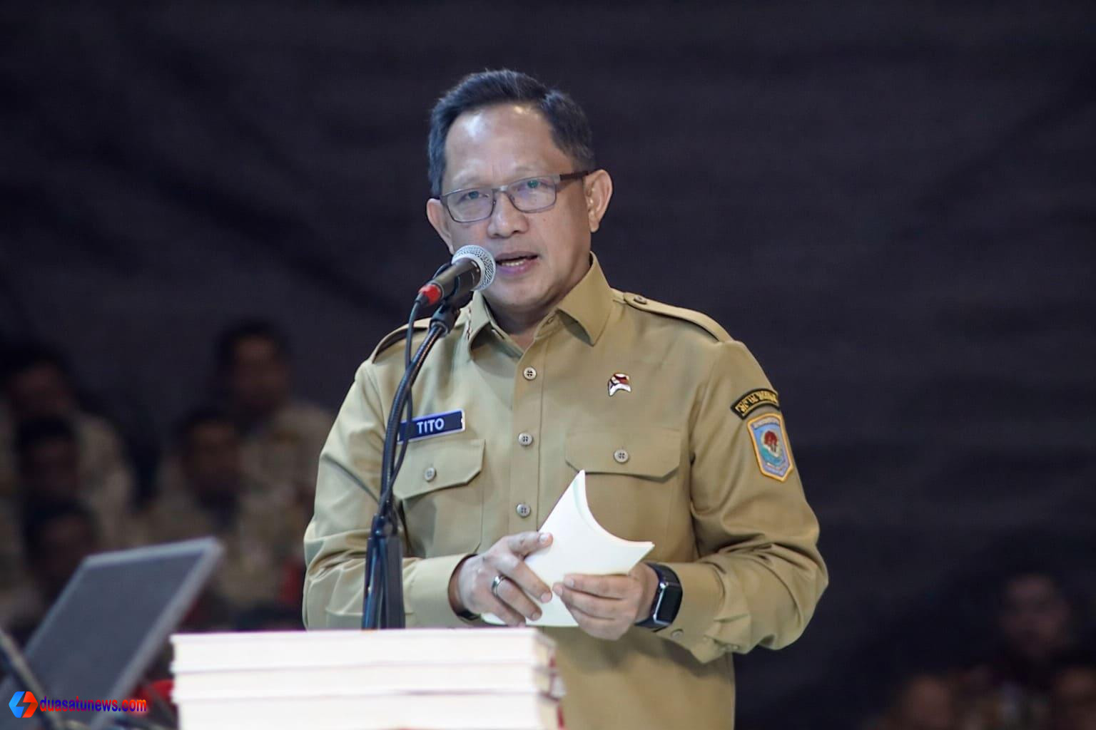 Menteri Dalam Negeri Tito Karnavian menyampaikan laporan pada Rakornas Pusat Daerah 2026 di Bogor