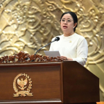 DPR MKMK Adies Kadir dalam rapat paripurna DPR RI