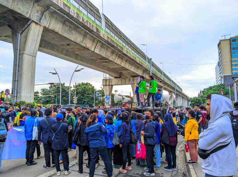 kawal proses hukum publik oleh mahasiswa di jakarta