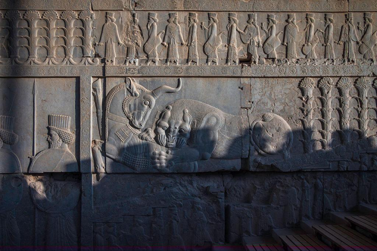situs persepolis peninggalan kekaisaran persia iran