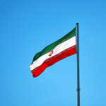 evakuasi warga Iran akibat konflik militer