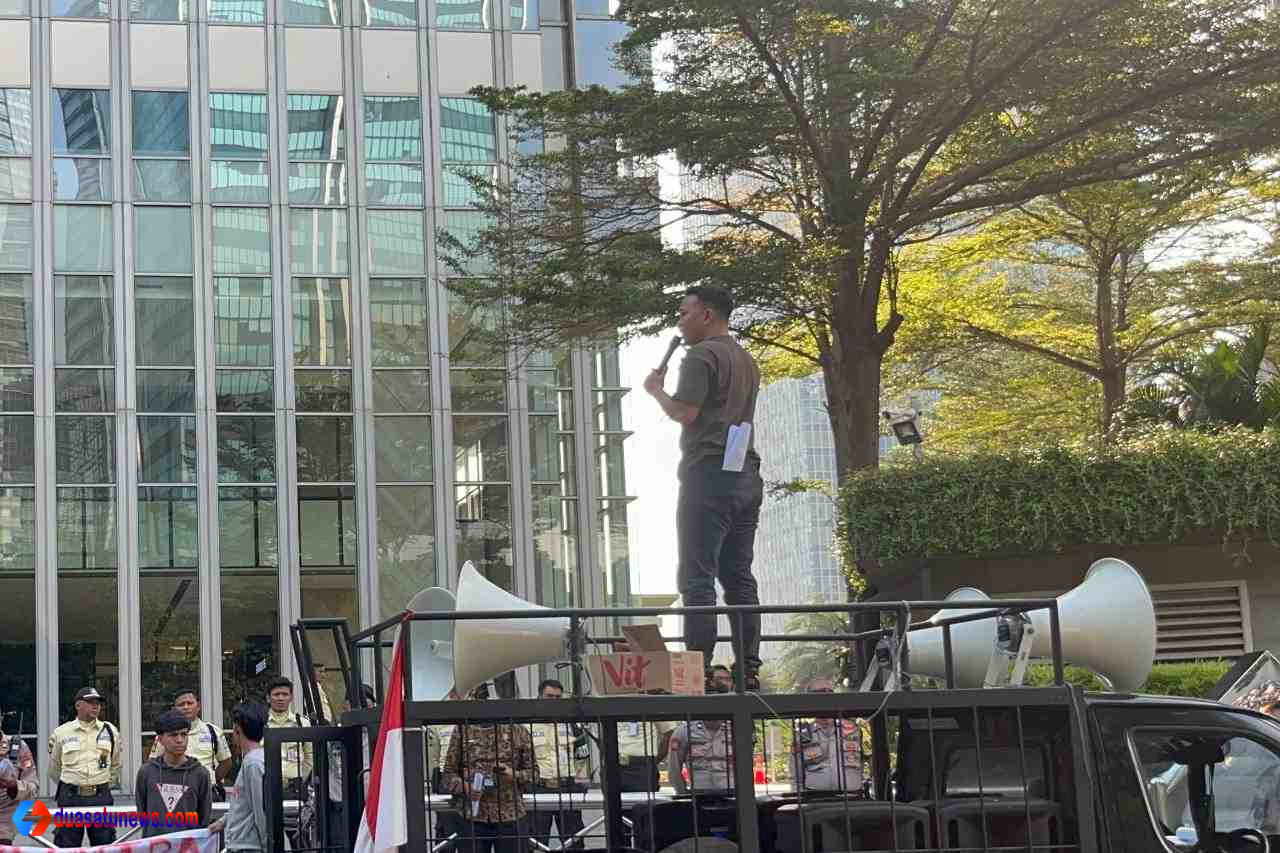 tambang ilegal PT KNI dengan alat berat di lokasi galian C