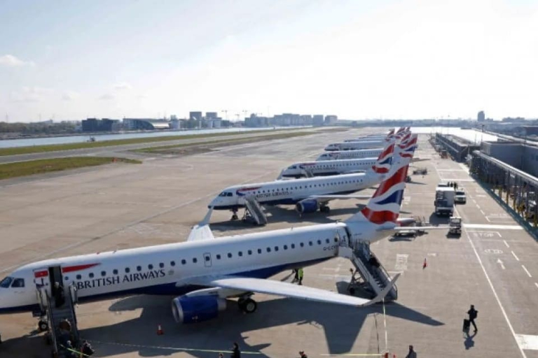 Kenaikan harga tiket pesawat akibat krisis bahan bakar