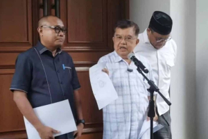 JK bantah tudingan ijazah Jokowi saat konferensi pers di Jakarta