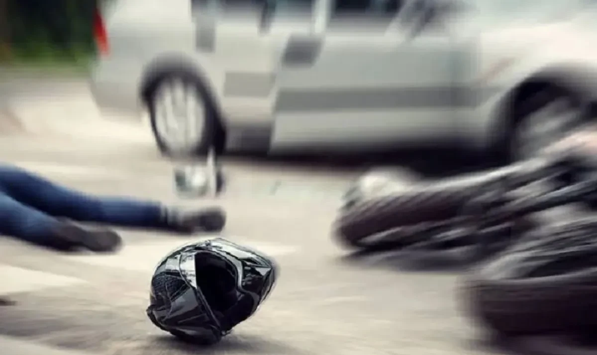 kecelakaan flyover Pesing Jakarta Barat pemotor tewas usai kecelakaan dengan bus