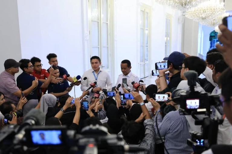 tambang ilegal di hutan Indonesia merusak lingkungan