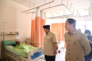 Prabowo jenguk korban tabrakan kereta di RSUD Bekasi