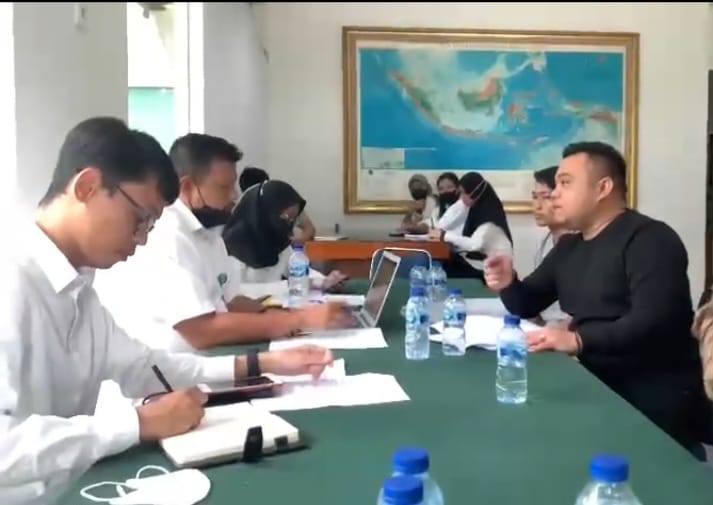 tambang Pulau Wawonii di pesisir Sulawesi Tenggara