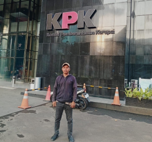 bupati muna viral diprotes pemuda terkait keuangan daerah