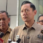 pelintasan kereta sebidang di Indonesia dengan palang pintu