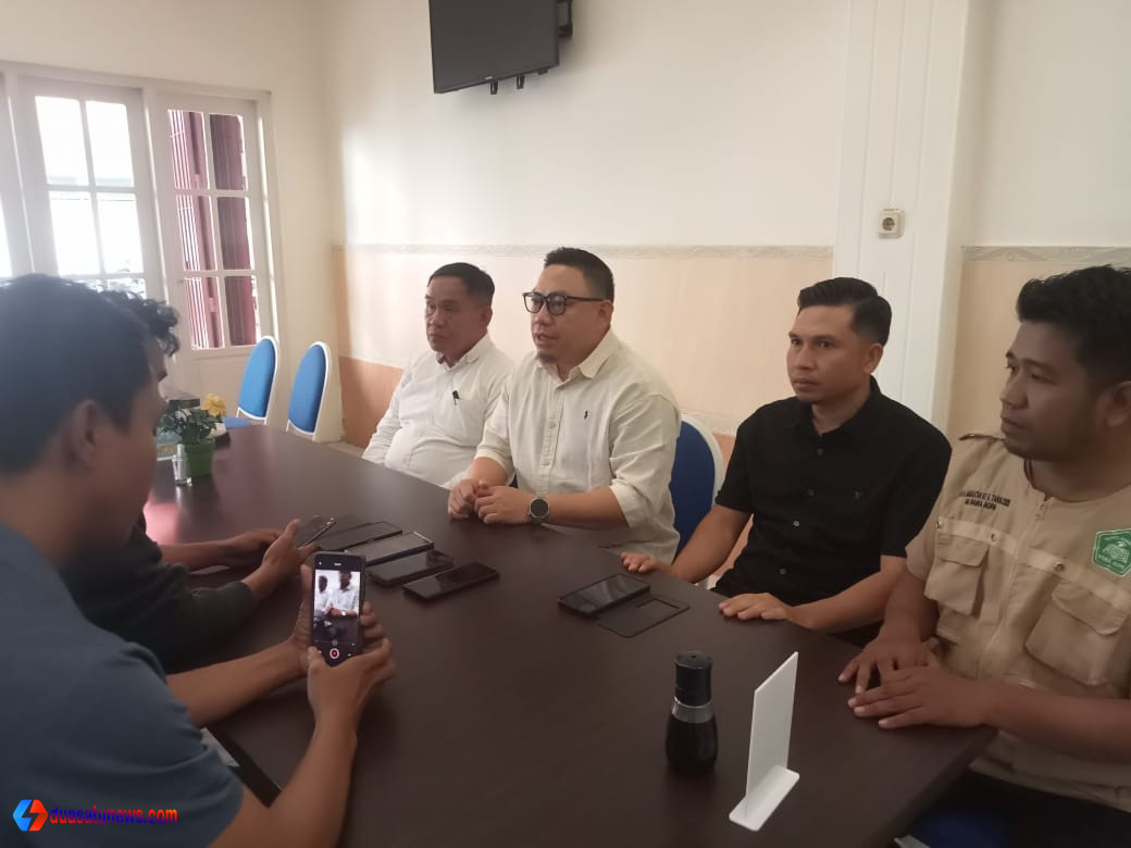 IAI Rawa Aopa bantah pelecehan melalui konferensi pers tim hukum