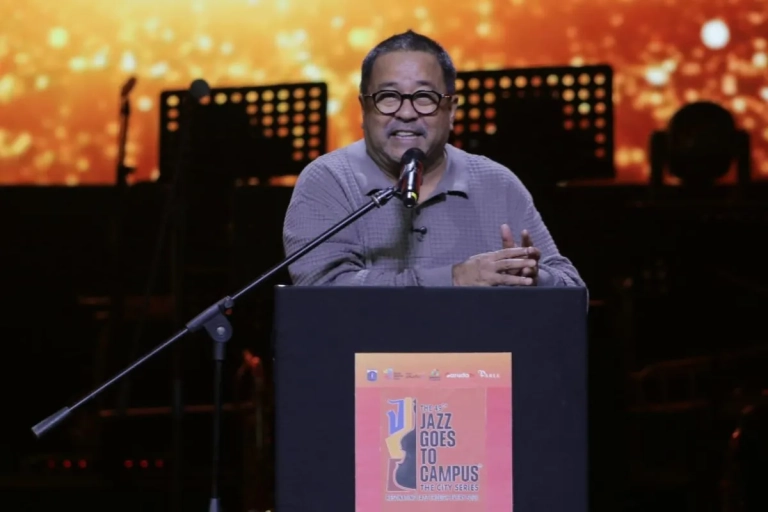"Rano Karno menyampaikan pidato pada acara Jazz Goes to Campus (JGTC) bertajuk The City Series 2026 di Teater Jakarta, Taman Ismail Marzuki."