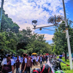 May Day 2026 Monas dipadati buruh berjalan kaki menuju lokasi aksi di Jakarta Pusat