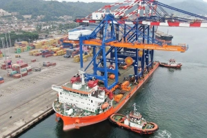 IPC TPK Panjang tambah QCC Post Panamax di Pelabuhan Panjang Lampung