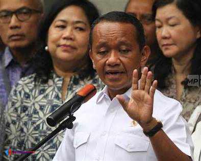 Bahlil menjelaskan rumus baru harga mineral kepada investor China di Jakarta