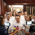 KSP awasi program saat Dudung Abdurachman memberi keterangan kepada wartawan di Jakarta