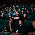 Balinale 2026 Denpasar menghadirkan penonton yang menyaksikan pemutaran film internasional di dalam bioskop
