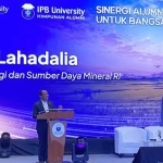 Bahlil Lahadalia menyampaikan pernyataan terkait minyak mentah Rusia masuk Indonesia dalam acara Himpunan Alumni IPB