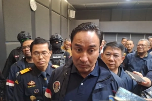 BNN mengamankan 10 WNI positif narkoba setibanya dari Bangkok di Bandara Soekarno-Hatta untuk menjalani pemeriksaan dan rehabilitasi.