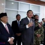 Menteri Pertahanan Sjafrie Sjamsoeddin menyampaikan usulan anggaran Kemenhan 2027 sebesar Rp334 triliun untuk mendukung modernisasi alutsista dan kesiapan TNI dalam rapat bersama Komisi I DPR RI di Jakarta.