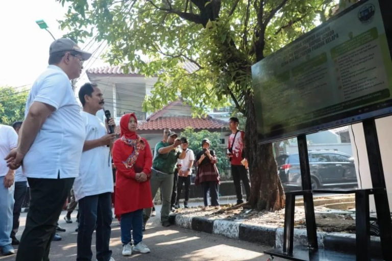 Biopori Jumbo Pondok Kelapa yang digunakan warga untuk mengelola sampah organik di Jakarta Timur