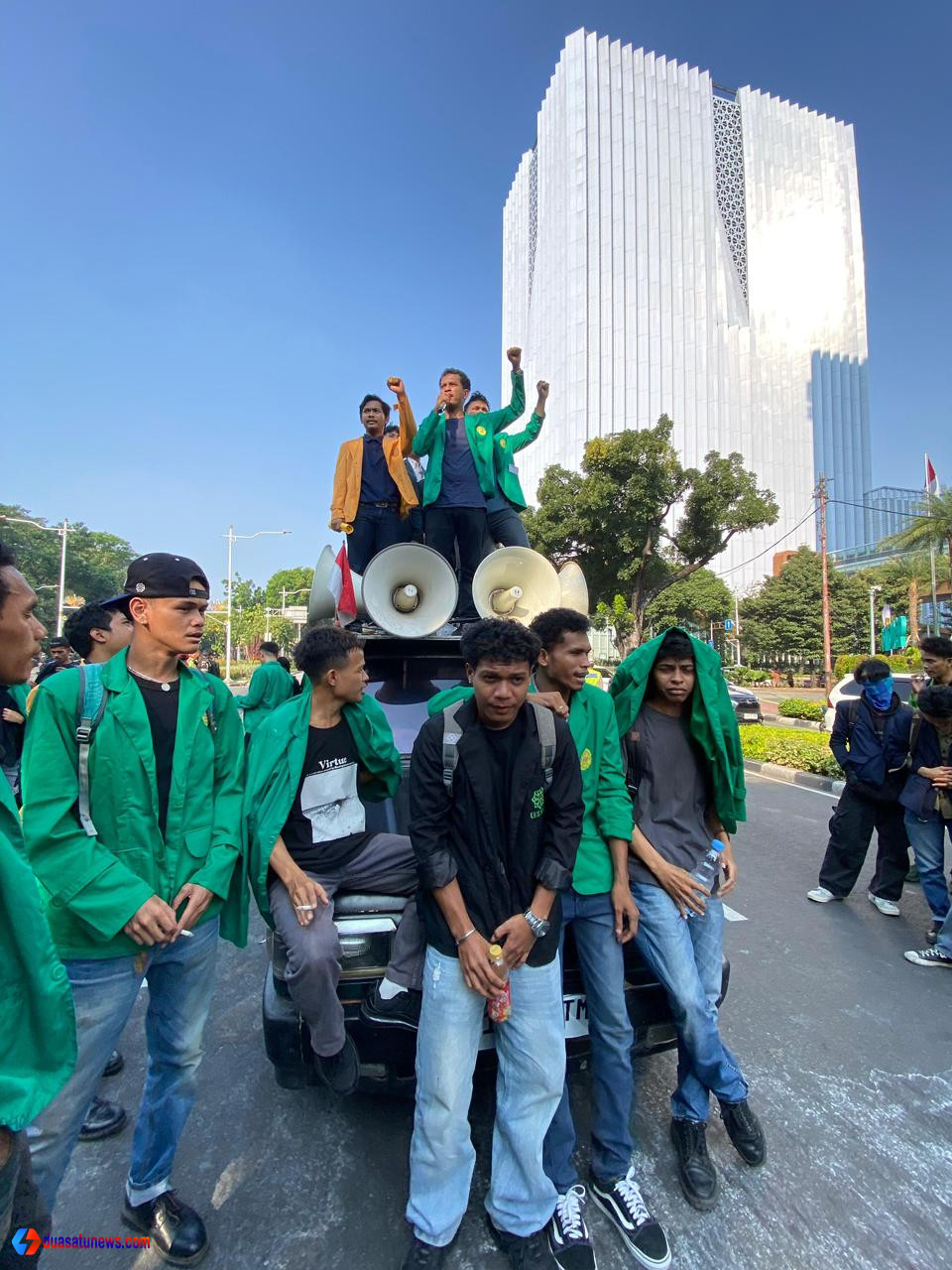 BEM UIC Turun Aksi Bersama Aliansi BEM Persatuan Indonesia, Serukan Dialog Kebangsaan dan Penegakan Demokrasi