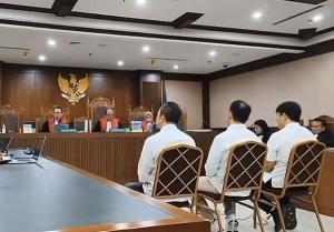 sidang bos blueray cargo dituntut kasus suap bea cukai