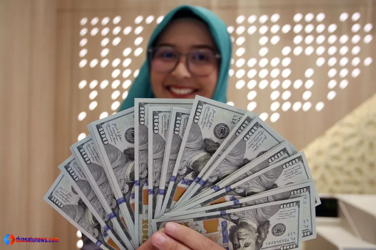 Ketergantungan Dolar Indonesia masih tinggi dan memengaruhi rupiah, perdagangan, serta stabilitas ekonomi nasional.