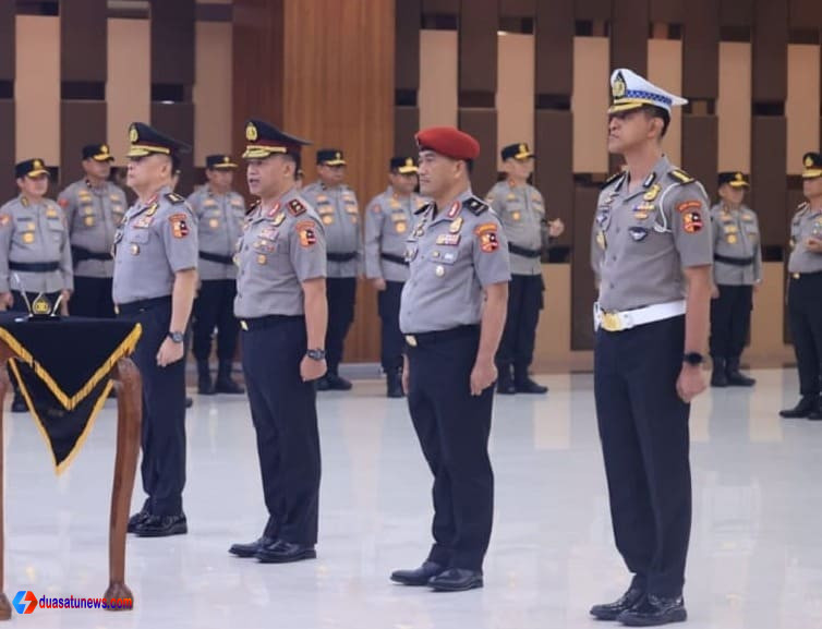 41.578 personel Polri naik pangkat dalam upacara kenaikan pangkat yang dipimpin Kapolri Jenderal Listyo Sigit Prabowo