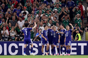 Jepang vs Tunisia 2026 saat pemain Jepang merayakan kemenangan 4-0 di Piala Dunia 2026