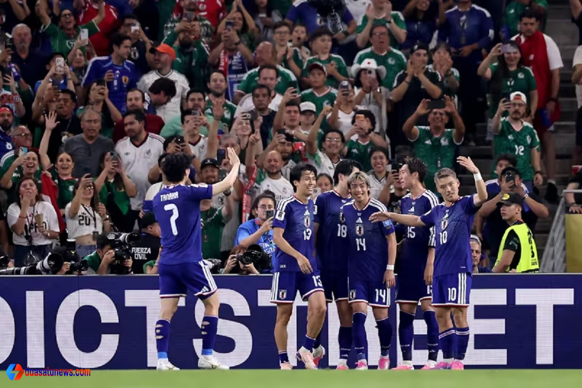Jepang vs Tunisia 2026 saat pemain Jepang merayakan kemenangan 4-0 di Piala Dunia 2026