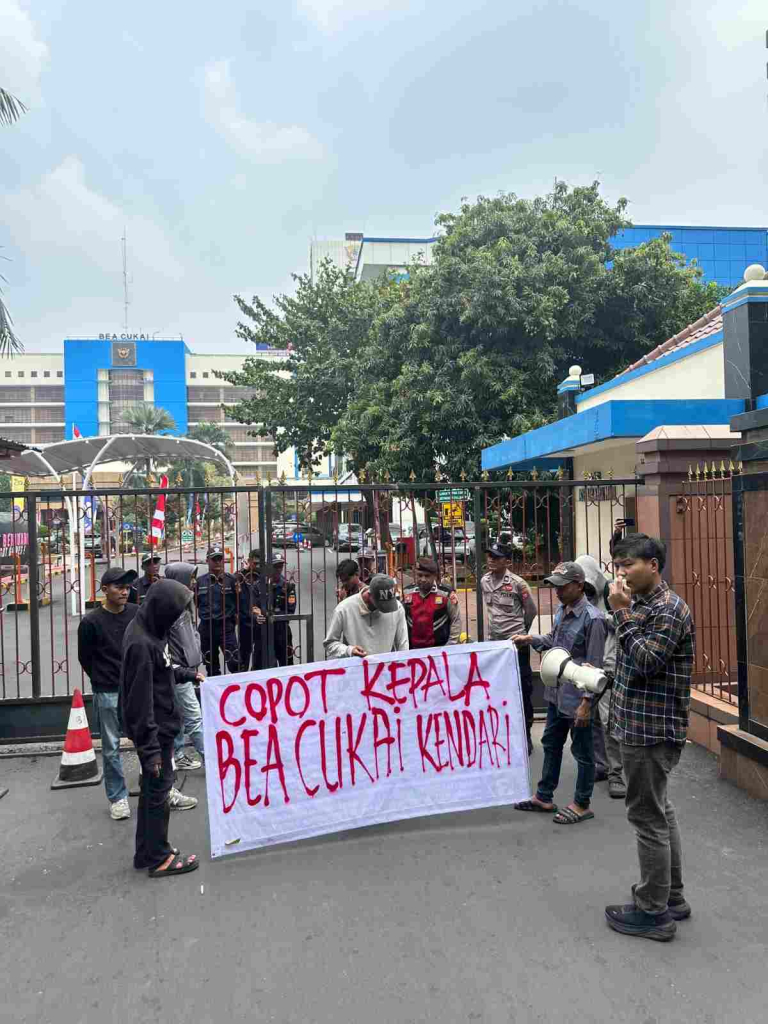 Dugaan Limbah Ban di Morosi hingga Rokok dan Minuman Ilegal di Kendari, FMI Desak Bea Cukai Pusat Turun Tangan